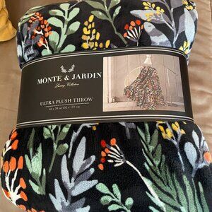 Gorgeous! Monte & Jardin Blanket Botanical Luxury Collection Ultra Plush Blanket